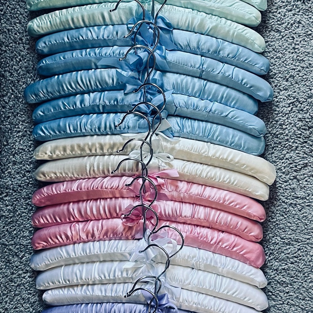 Elegant Satin Padded Hangers Set - Multicolor (20 hangers)